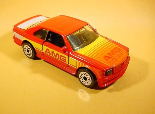 Matchbox red amg mercedes 500 - amg,