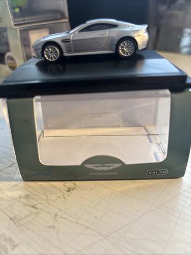 Oxford diecast aston - 1:76.,