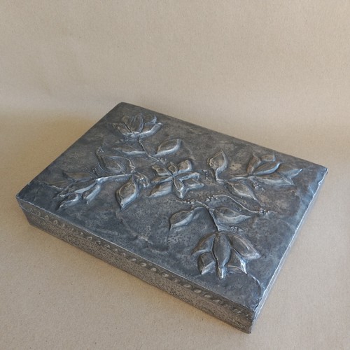 Large art nouveau - art, pewter