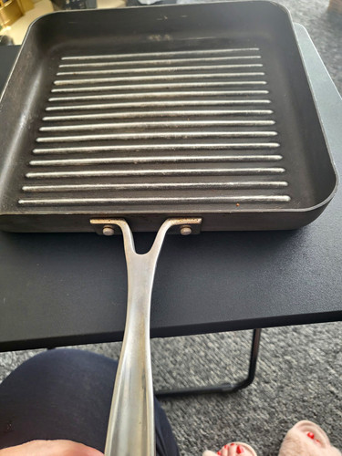 Square 26cm ridged non - 26cm, non-stick