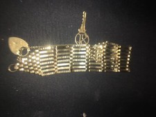 9 carat gold gate bracelet