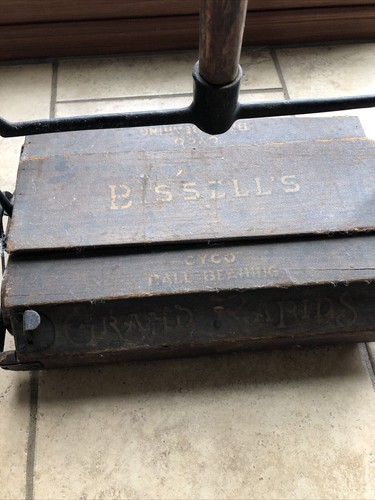 Early 1900s bissell american - bissell's,