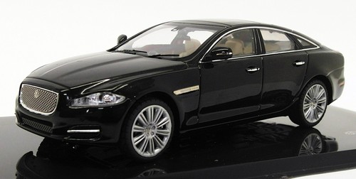 Ixo models scale diecast - models,