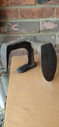 Vintage cast iron cobbler - vintage,