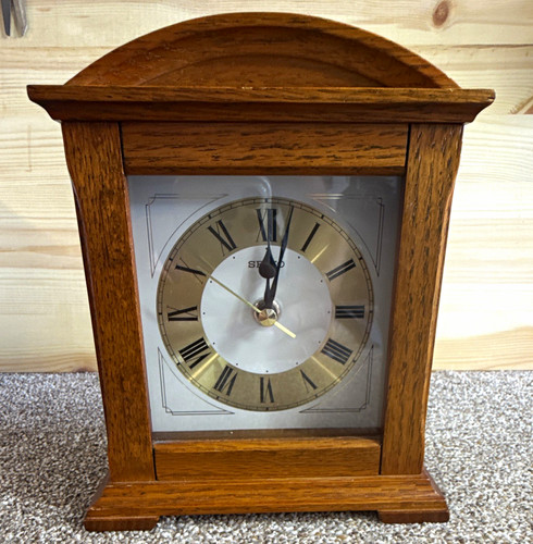 Seiko wooden mantel clock - mantel,