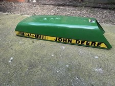 John Deere 212 Ride On Mower