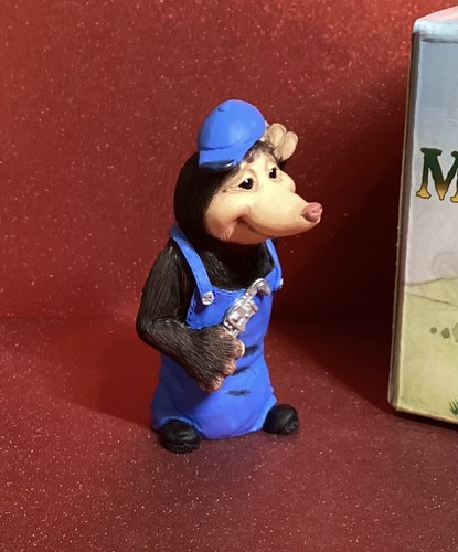 Molenniums plumber mole - -,
