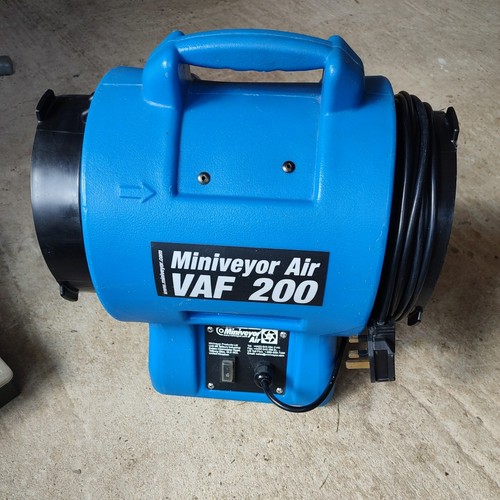 Fume dust air extractor - /,