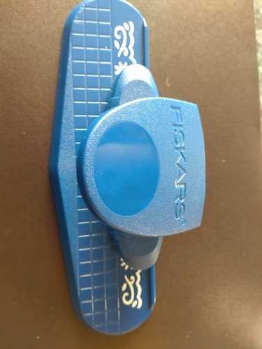 Fiskars border punch - punch,