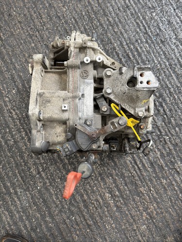 Kia ceed mk1 petrol - 1.6,