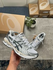 asics Gel-Kayano 14 Graphite Grey - 1203A537-110 - UK8  -Brand New