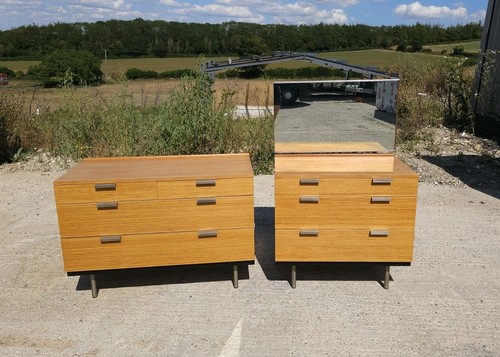 Mid century stag fineline - mid,