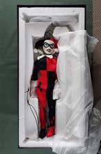 HARLEY QUINN MARIONETTE STATUE