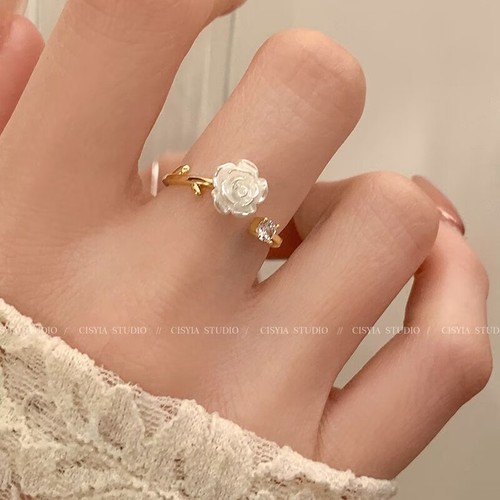 Thorn camellia ring - thorn,