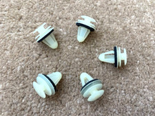 FORD INTERIOR DOOR CARD SIDE SKIRT BUMP PANEL LINING REPAIR TRIM CLIPS 