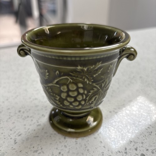Vintage holkham pottery - holkham, posy