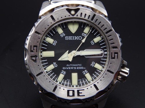 Seiko black monster 1st gen - black,