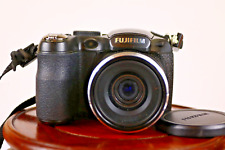 Fujifilm Finepix S1800 Digital
