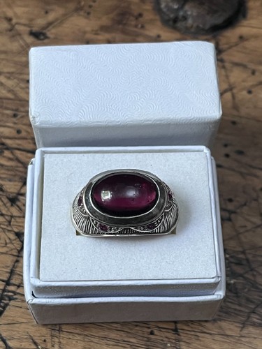 Huge vintage statement - huge,