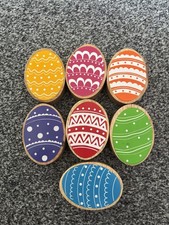 Lanka Kade Wooden Easter Egg