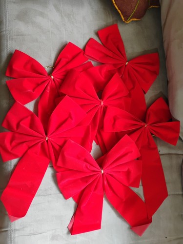 Large red christmas bows - 6,