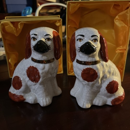 Staffordshire dog figures pair - figures,