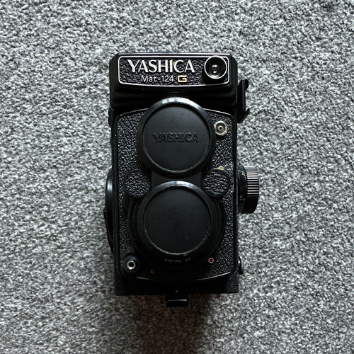Yashica mat 124g black tlr - black, 120