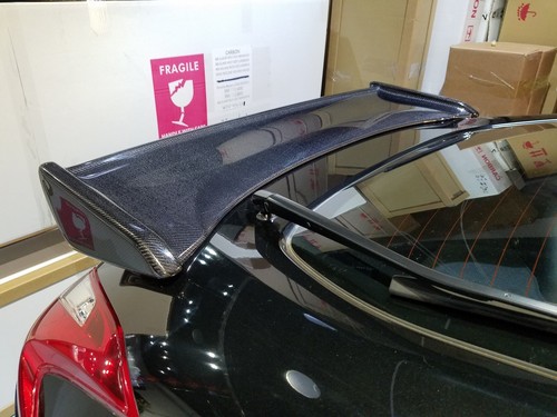 Carbon fiber rear wing spoiler