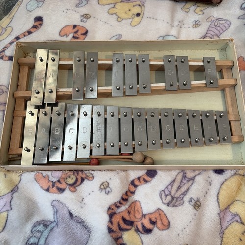 Golden chromatic xylophone