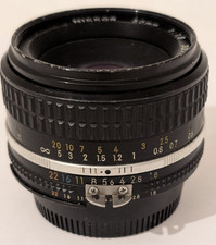 Nikon 50mm f/1.8 Nikkor AIS