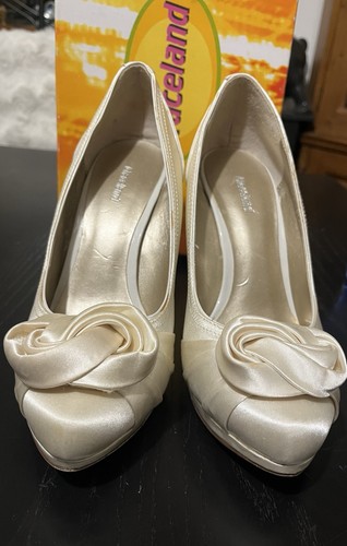 Women cream satin 5 - cream,