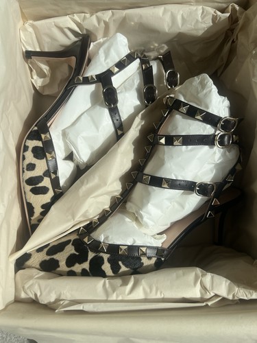 Brand new valentino - **,
