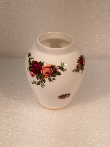 Royal albert bone china - royal,
