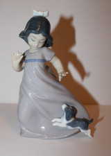 Nao Lladro Figurine - Girl