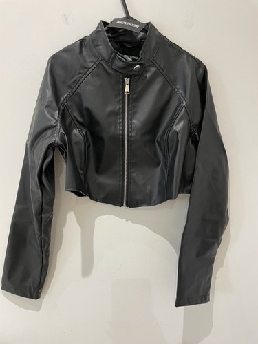 Plt shape black faux leather - shape,