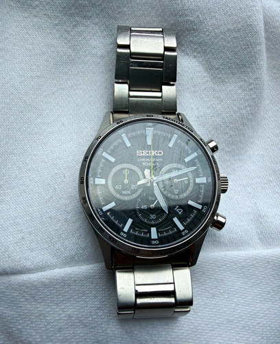 Seiko quartz chronograph - seiko,