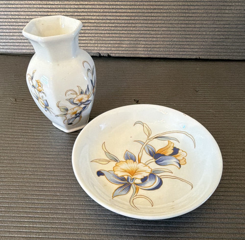 Aynsley just orchids - orchids, bone