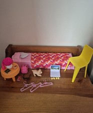 Barbie And Dolls Bedroom