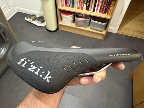 Fizik antares saddle - r3, large