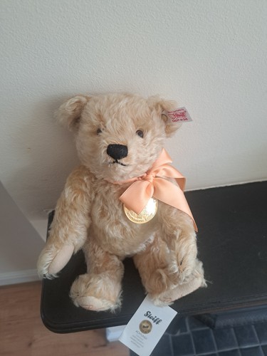 Excellent condition steiff - excellent,