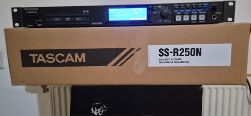 Tascam r250n channel - 2,