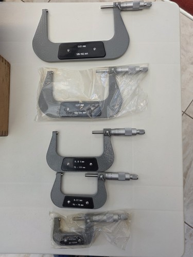 Micrometers metric set - micrometers,