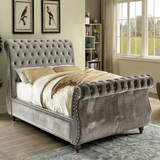 Perth Chesterfield Sleigh Bed