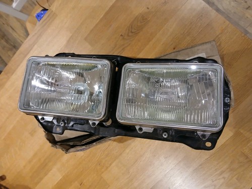 Nissan urvan e23 headlamp - nissan,
