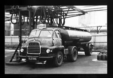 CV405 - Cleveland Motor Spirit Bedford Tanker , XLO 546 - photograph 6"x4