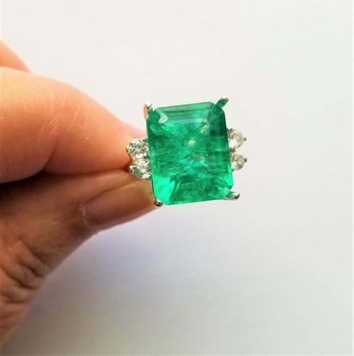 50ct emerald lab created - emerald,