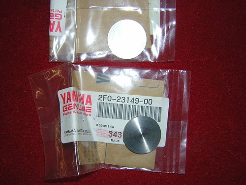 Yamaha tz750 front fork - front,