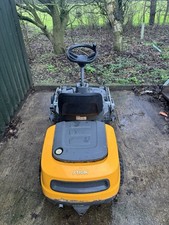 Stiga Park 300 Front Cut Sit