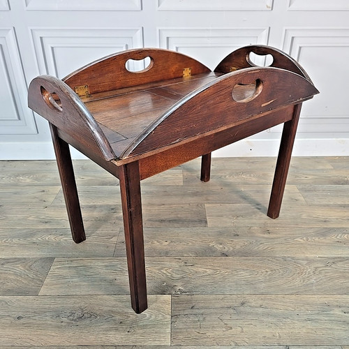 Antique style butler tray - style,