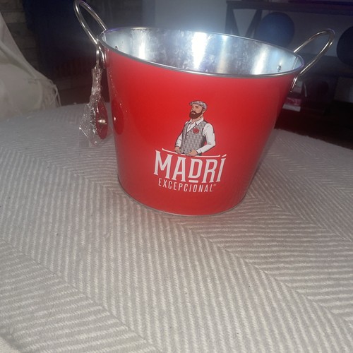 Madri red bottle can - can, ice